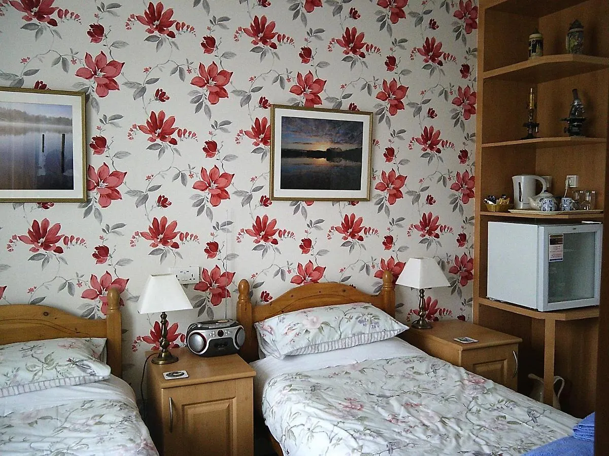 Webb'S Of Glomel Bed & Breakfast